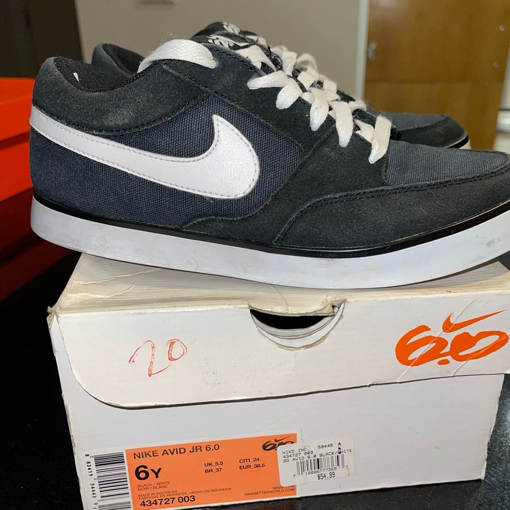 Nike 6.0 Avid Jr.